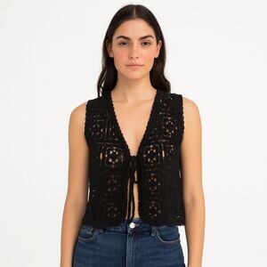 SUMMER AWAY Crochet Tie Front Vest Top Black‎ NWT Small